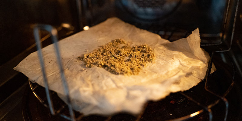 Decarboxyleer De Wiet 40 Minuten In De Oven