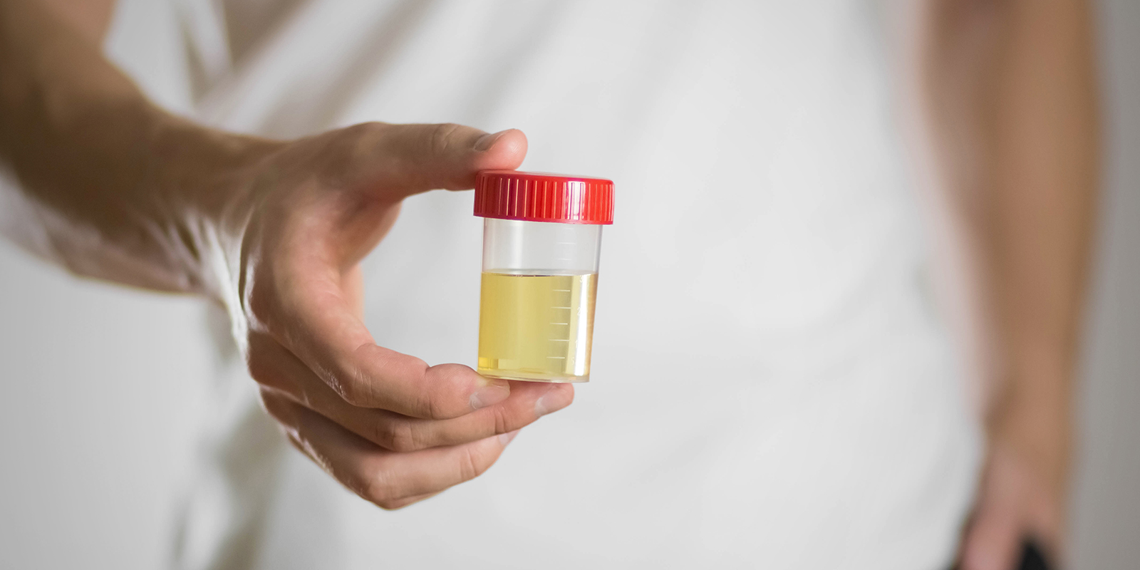 Mythe 8: Urine van iemand anders gebruiken Mythe 8: Urine van iemand anders gebruiken