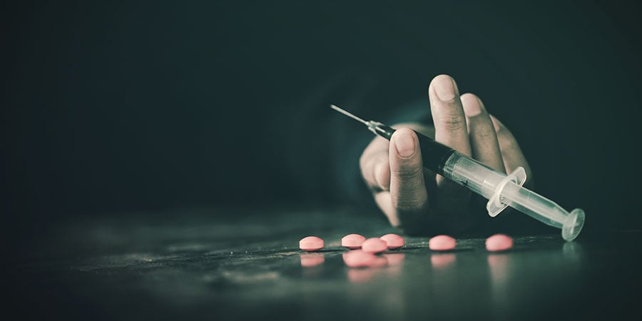 WAT ZIJN DE RISICO'S VAN HET COMBINEREN VAN DRUGS?