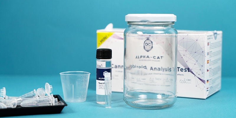 Hoe Test Je Het Thc- En Cbd Percentage Met De Alpha-cat Cannabinoid Test Mini Kit?