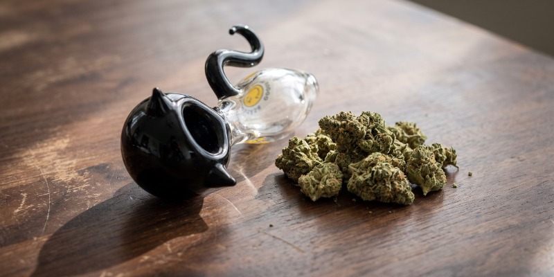 Kitty Hand Pipe Kitty Hand Pipe
