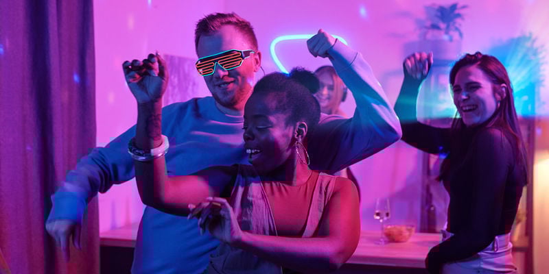 Bezoek Een Psychedelische Social Club