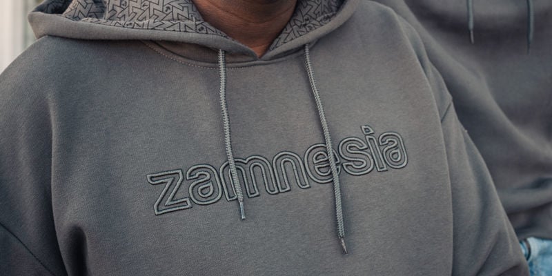 Zamnesia Geborduurde Hoodie Grijs