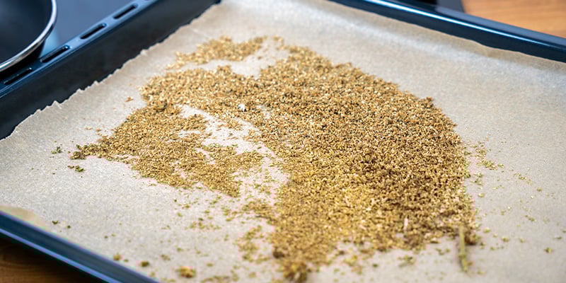 Stap 1: Decarboxyleren